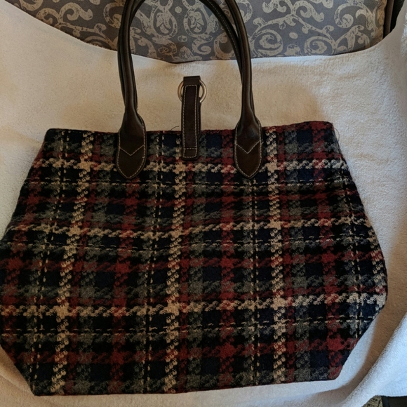 Purse - Picture 2 of 2
